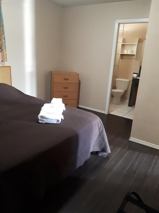 Travellers Rest Motel Salmon Arm Exteriér fotografie