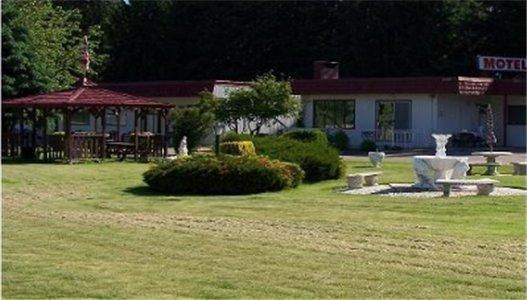 Travellers Rest Motel Salmon Arm Exteriér fotografie